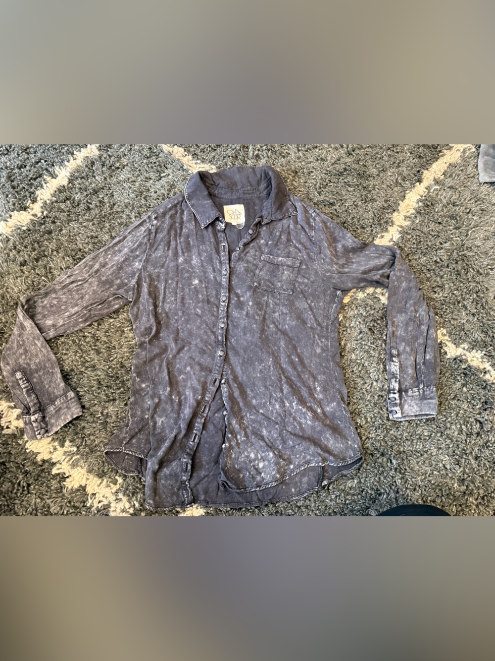 Chaser button down size large EUC‎